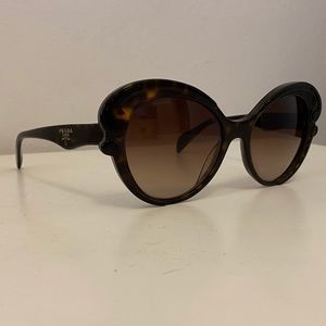 RARE PRADA Havana Baroque Tortoise sunglasses
